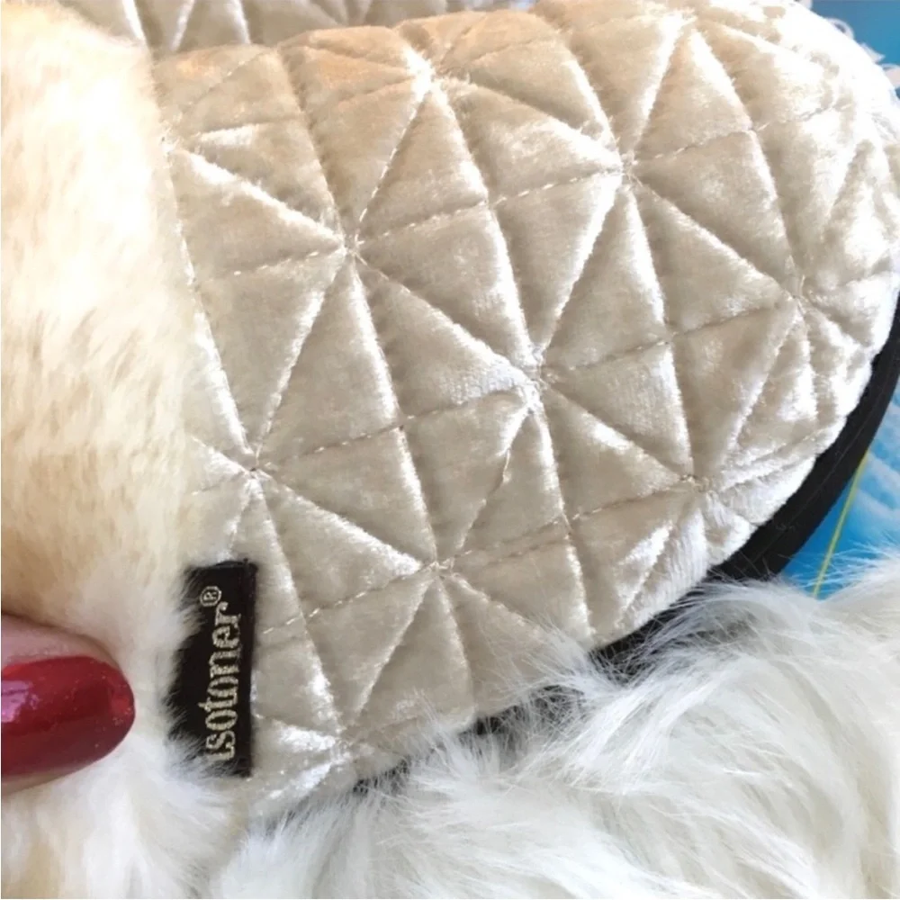🆕 Isotoner Big Girl Crushed Velour Slippers - White Cream, 6.5/7